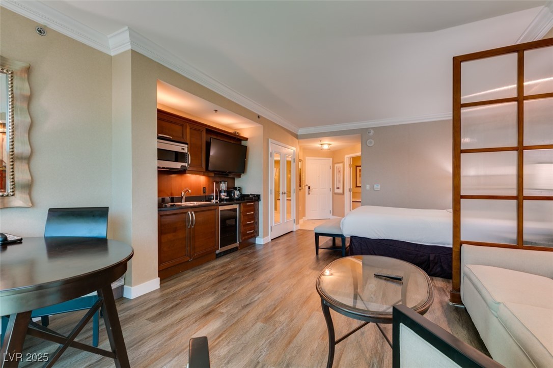 135 East HARMON Avenue 2705