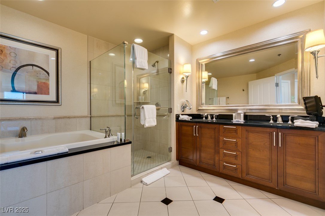 135 East HARMON Avenue 2705