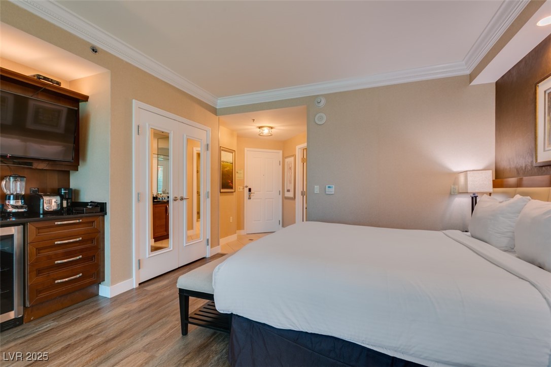 135 East HARMON Avenue 2705