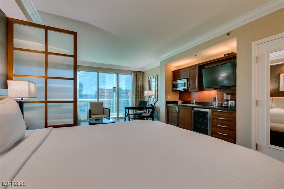 135 East HARMON Avenue 2705