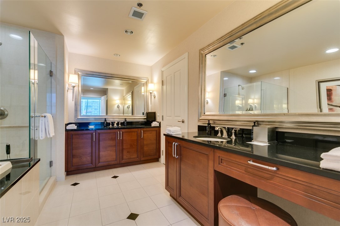 125 East HARMON Avenue 721