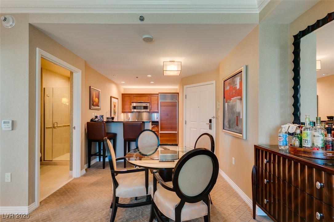 125 East HARMON Avenue 721