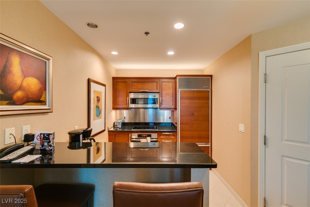 125 East HARMON Avenue 721