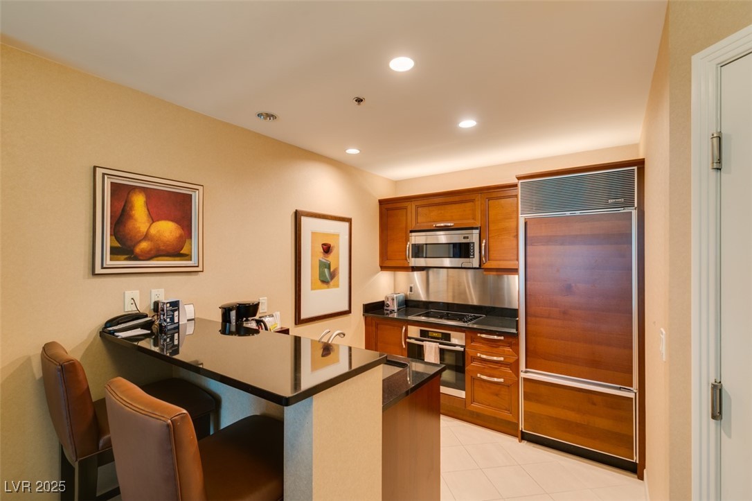 125 East HARMON Avenue 721