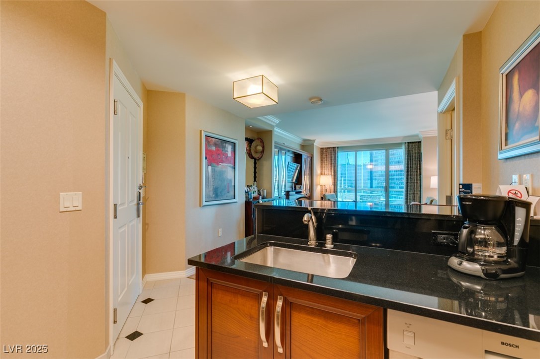125 East HARMON Avenue 721