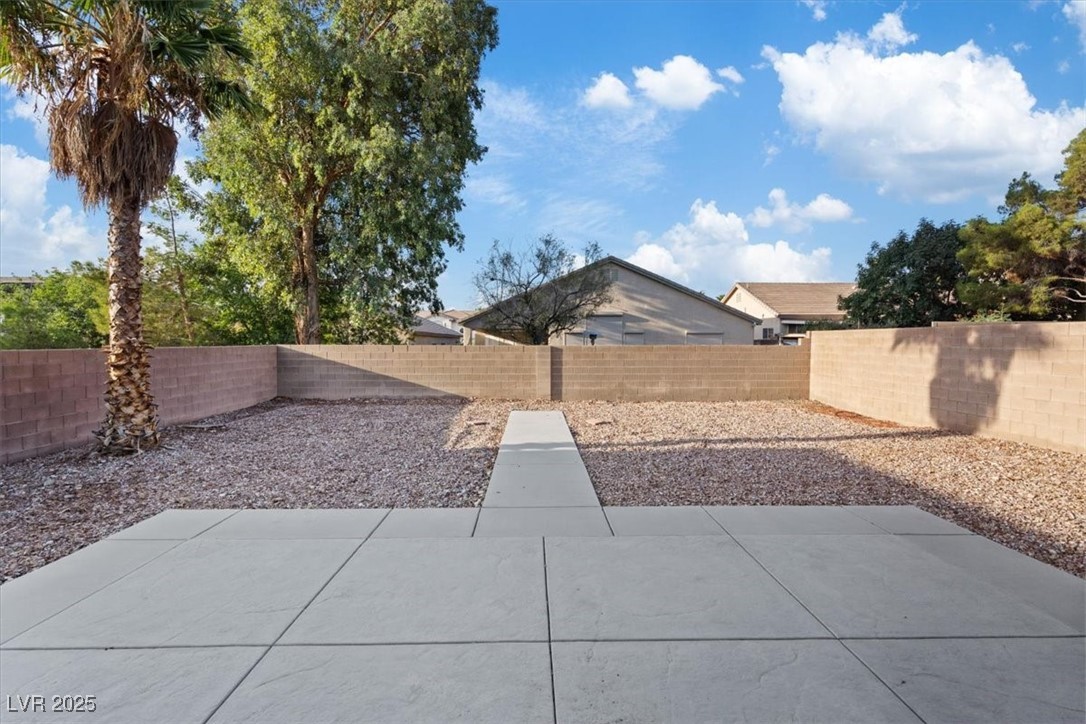 8313 Dawn Breeze Avenue