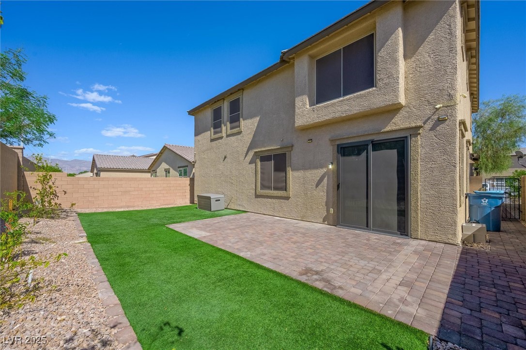 5637 Vermillion Ridge Street
