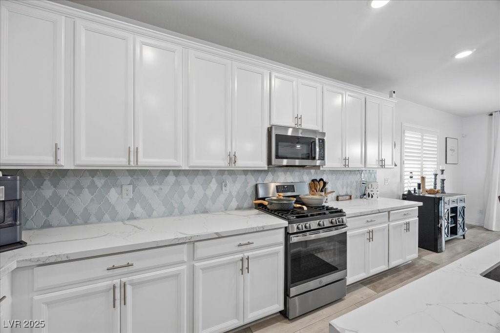 7616 Mojave Evening Street