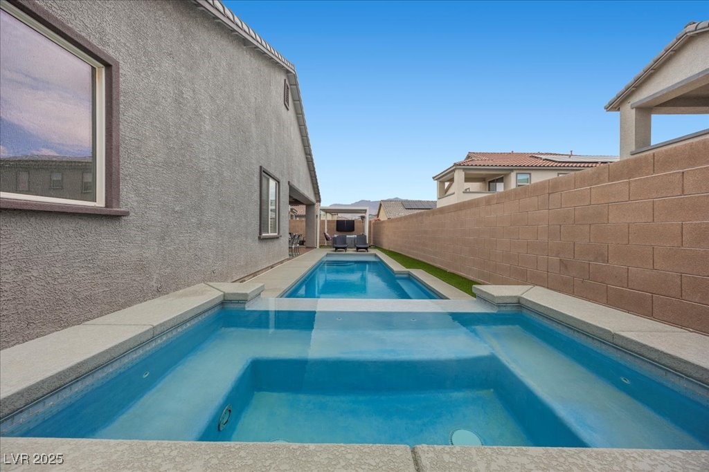 7616 Mojave Evening Street