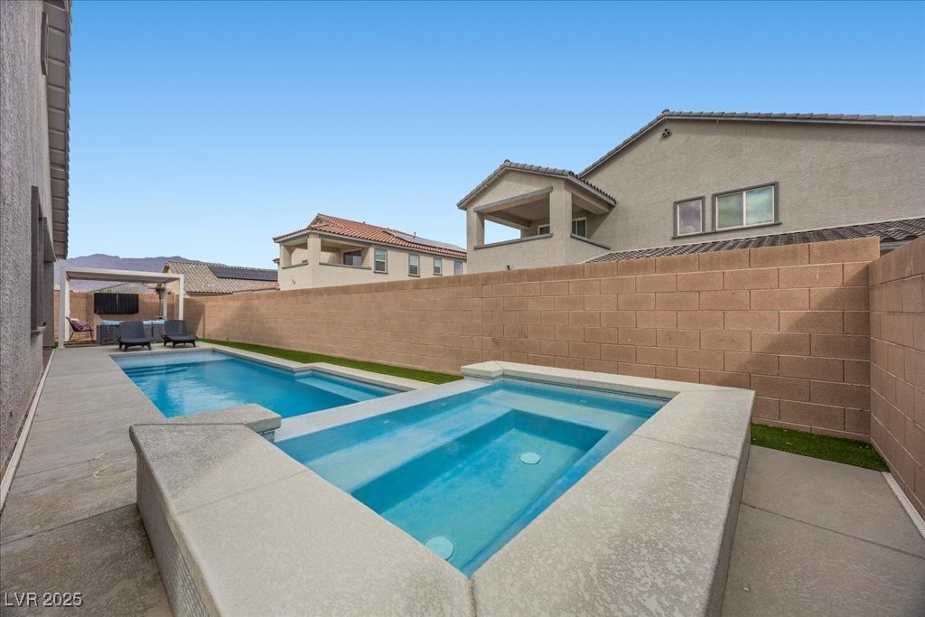 7616 Mojave Evening Street