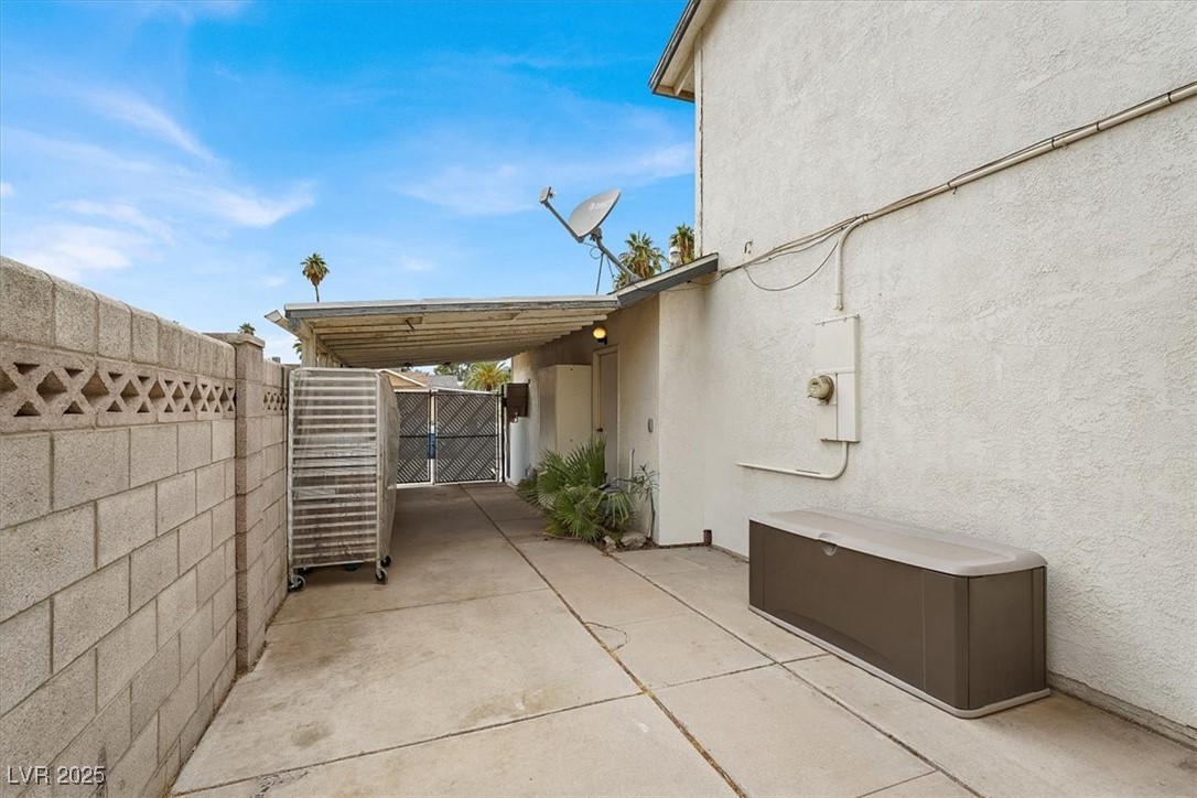 3056 Phoenix Street