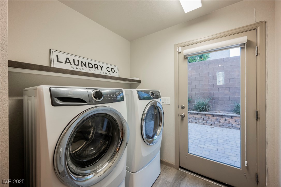 8081 Misty Canyon Avenue