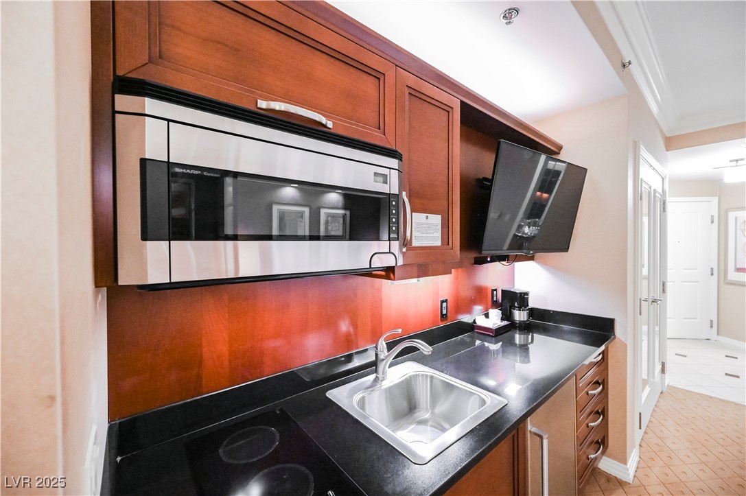 125 East HARMON Avenue 3716