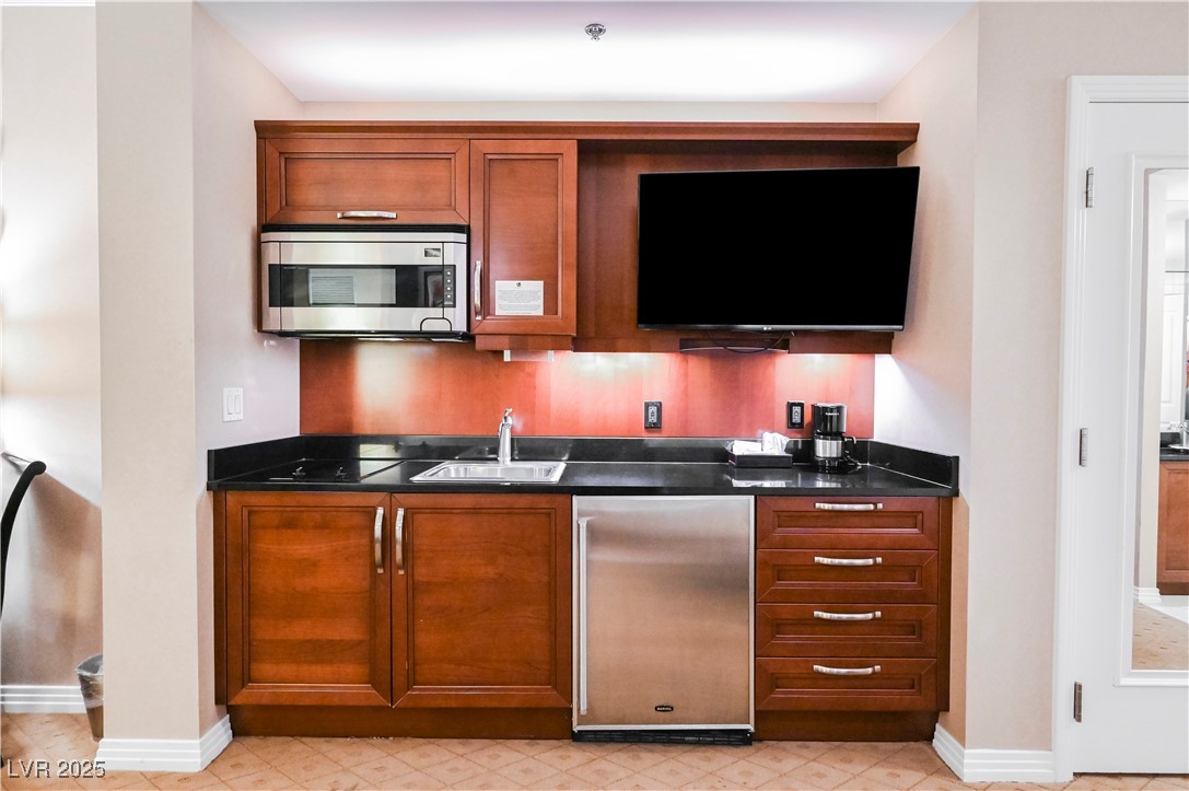 125 East HARMON Avenue 3716