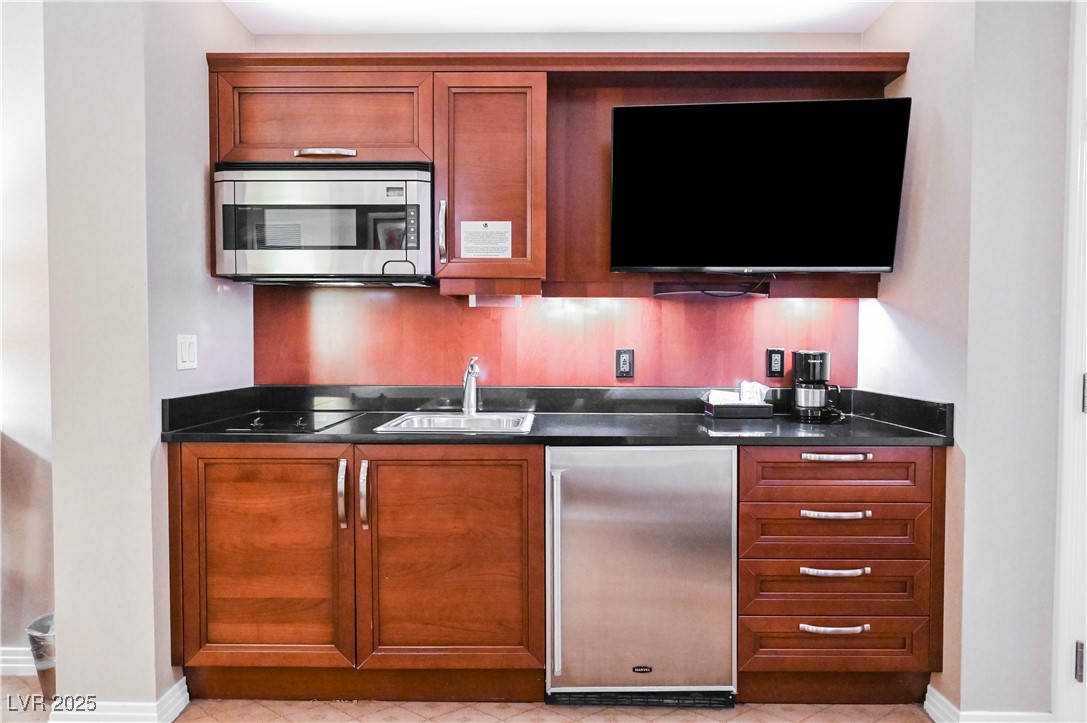 125 East HARMON Avenue 3716