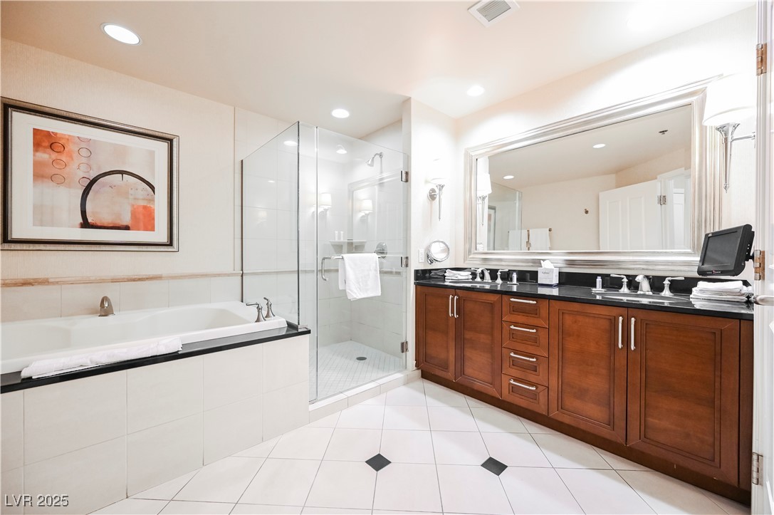 125 East HARMON Avenue 3716