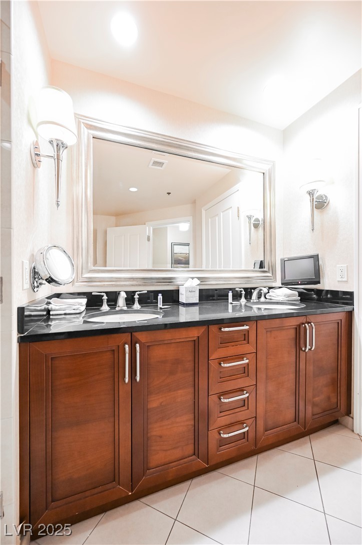 125 East HARMON Avenue 3716