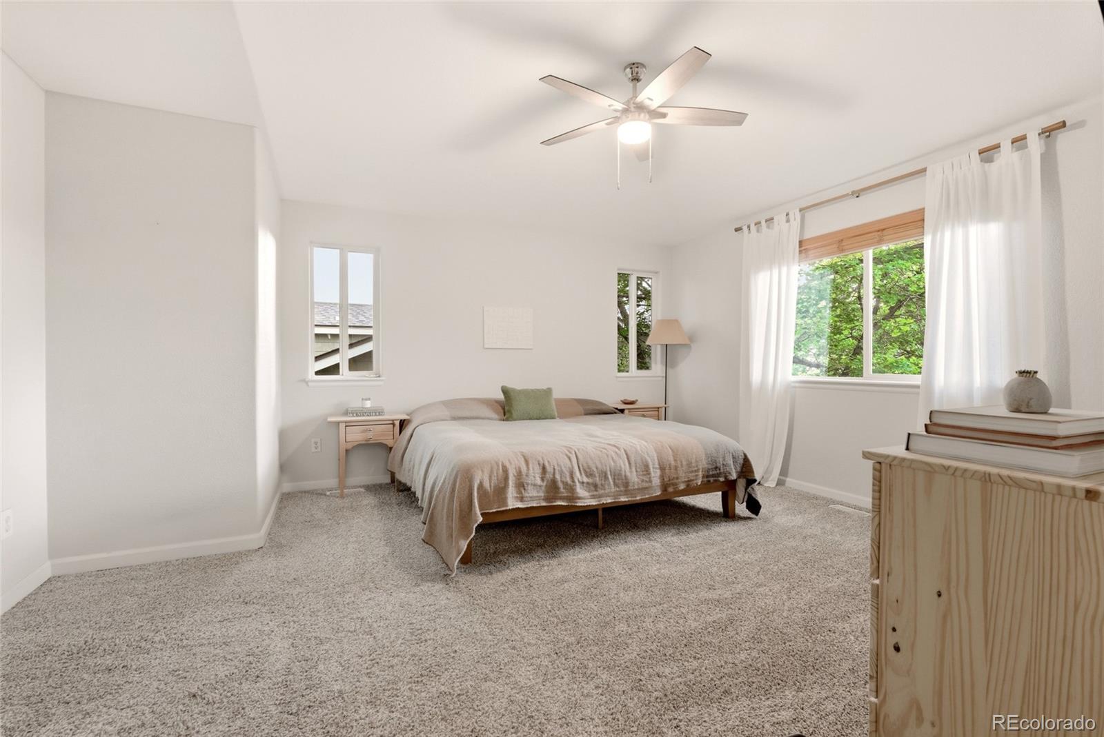 2135 W 101st Circle