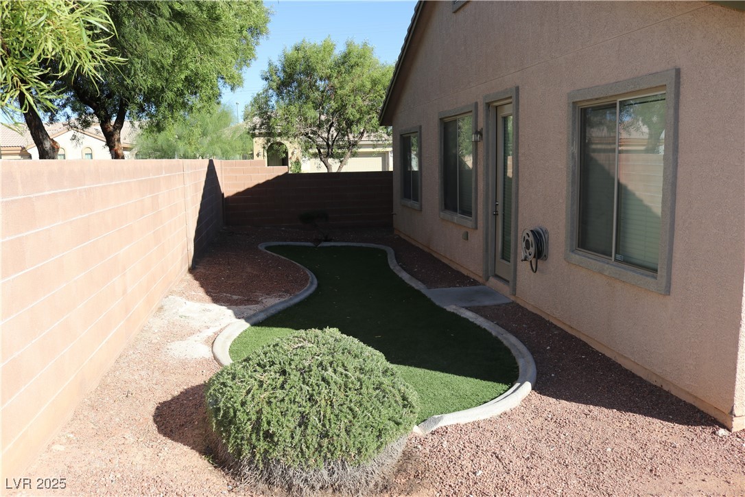 3764 Bowers Hollow Avenue