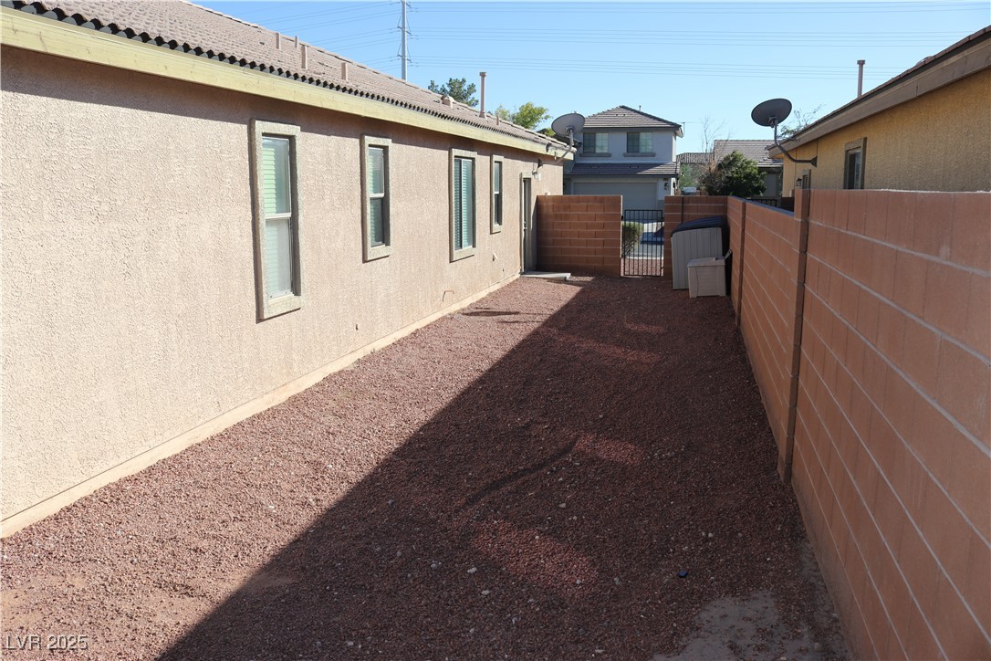 3764 Bowers Hollow Avenue