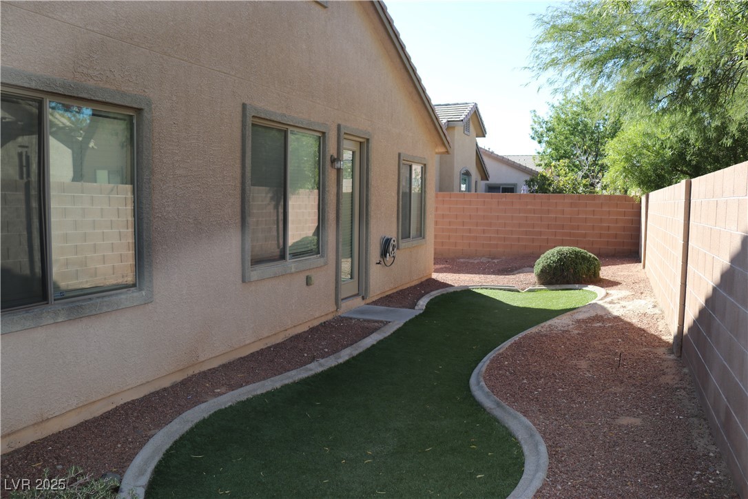 3764 Bowers Hollow Avenue