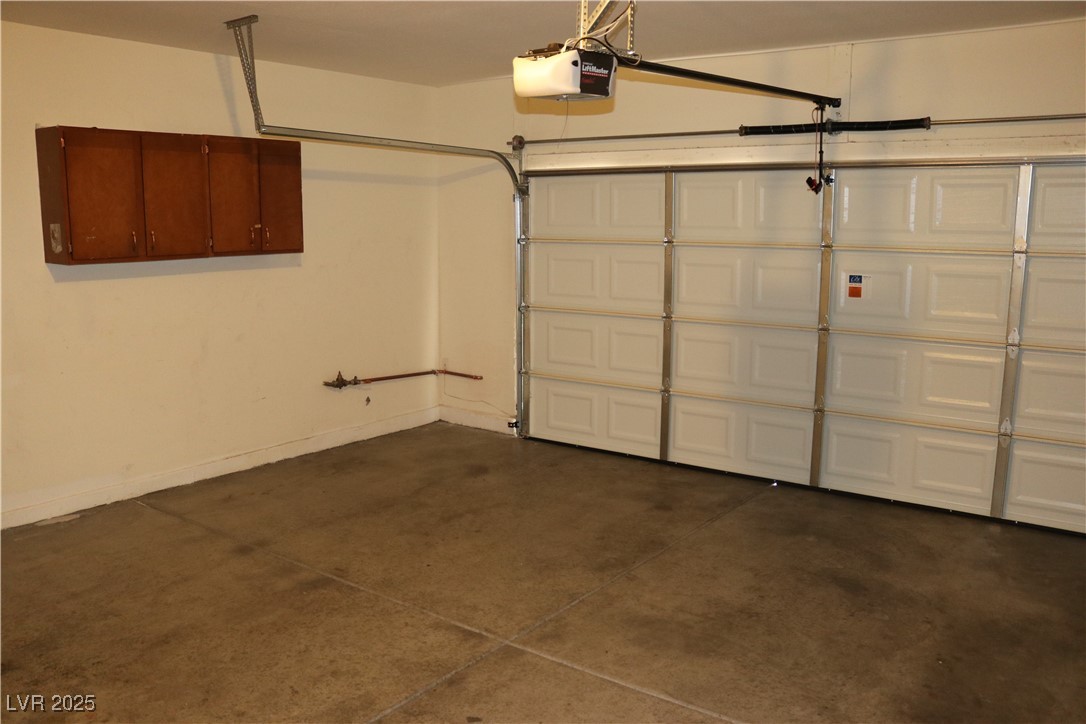 3764 Bowers Hollow Avenue