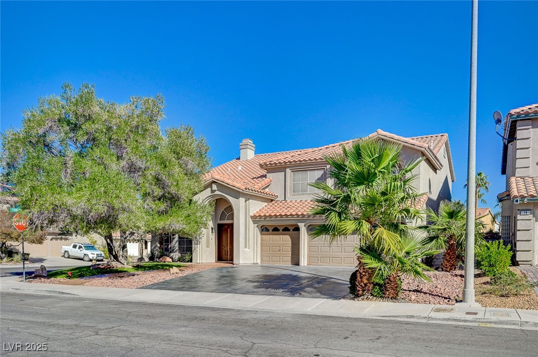 16 Old Lake Circle
