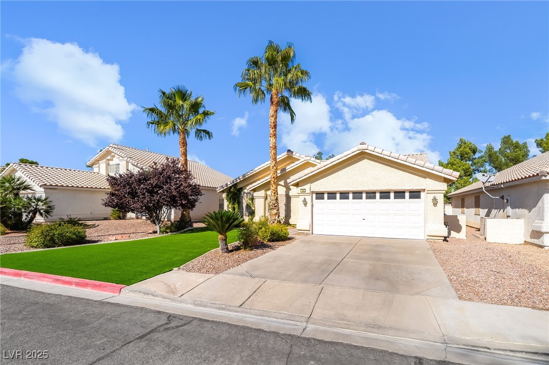 74 Graythorn Mountain Court