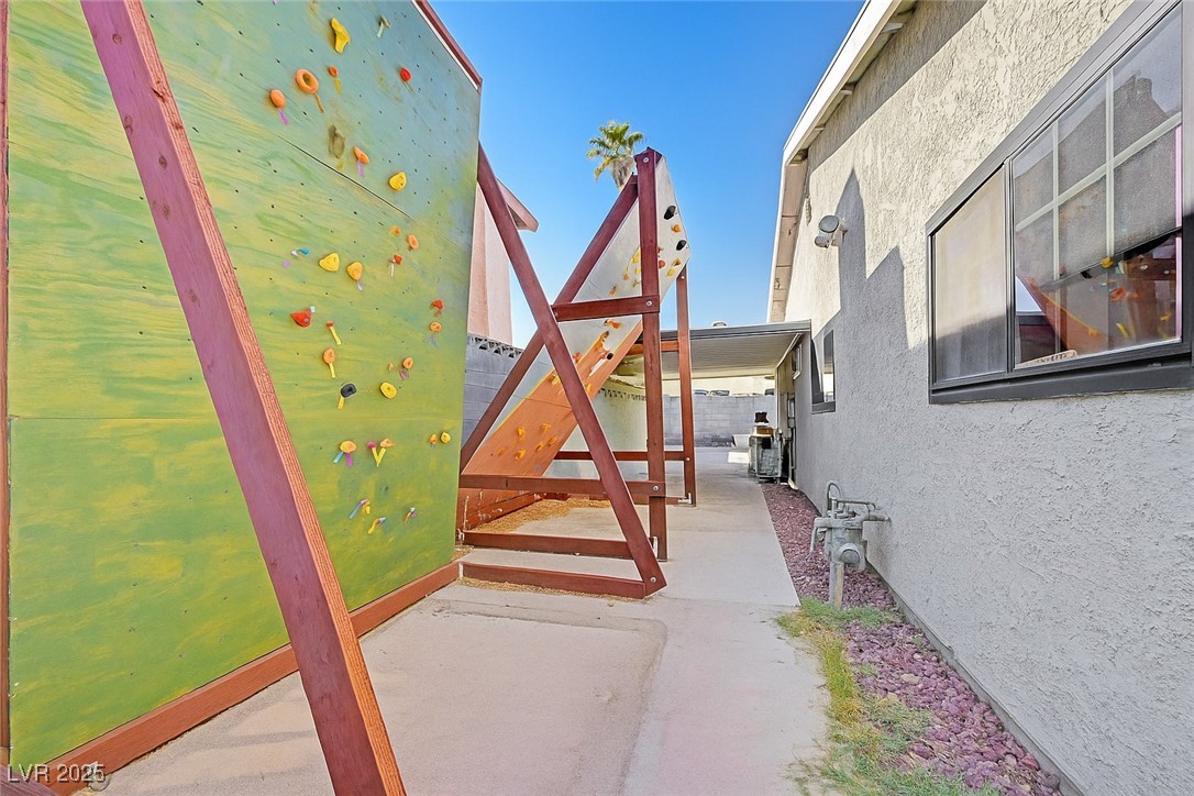 4483 Fernbrook Road