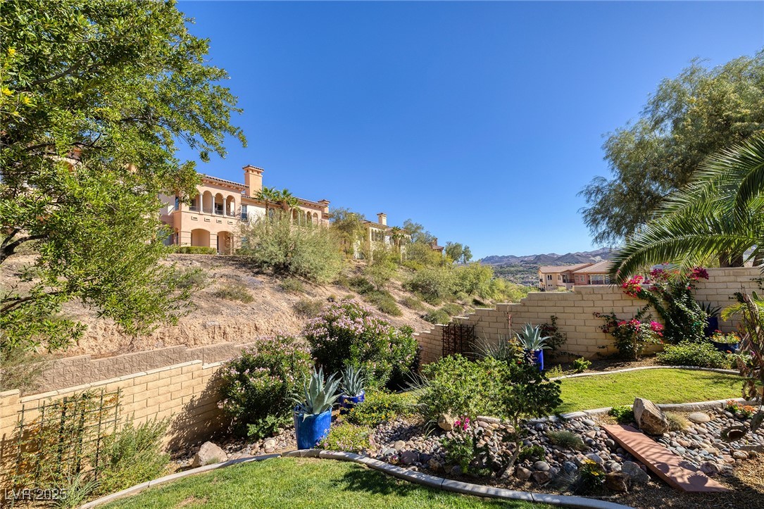 30 Strada Principale