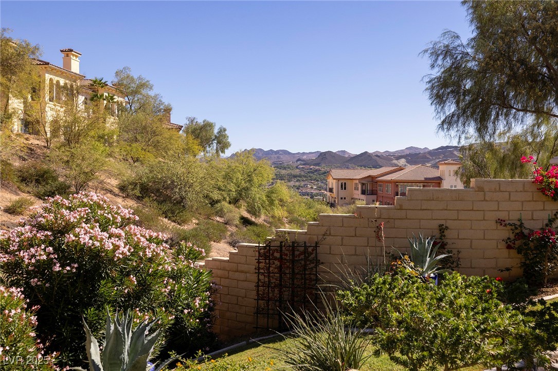 30 Strada Principale