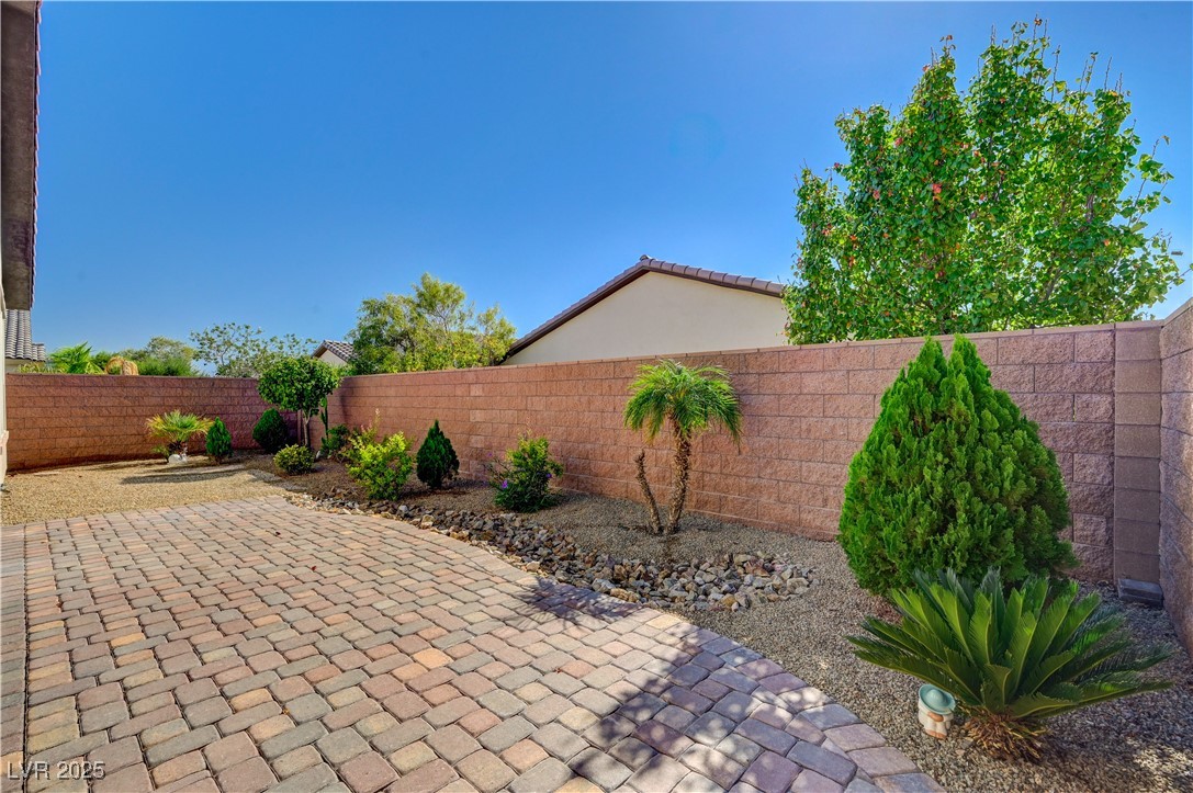 3621 Jasmine Heights Avenue