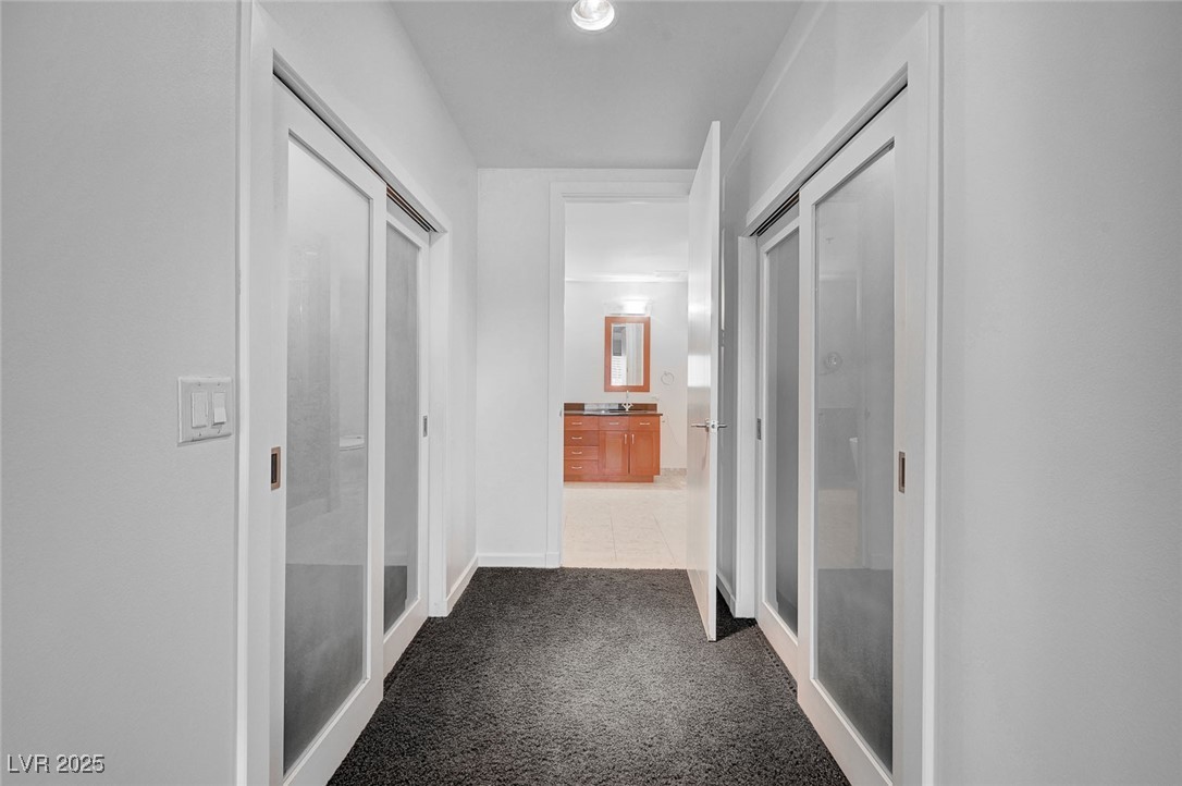 4525 Dean Martin Drive 909