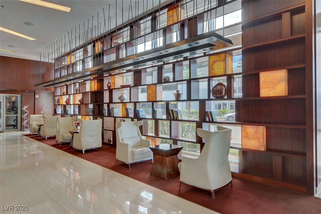 4525 Dean Martin Drive 909