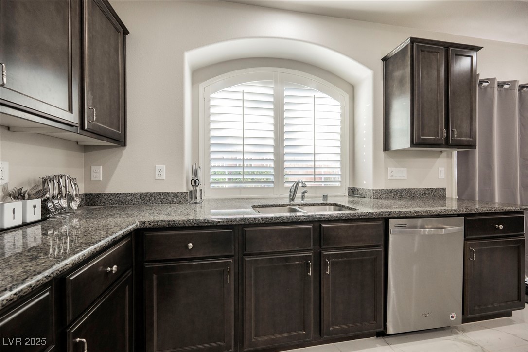 8543 Alpine Vineyards Court
