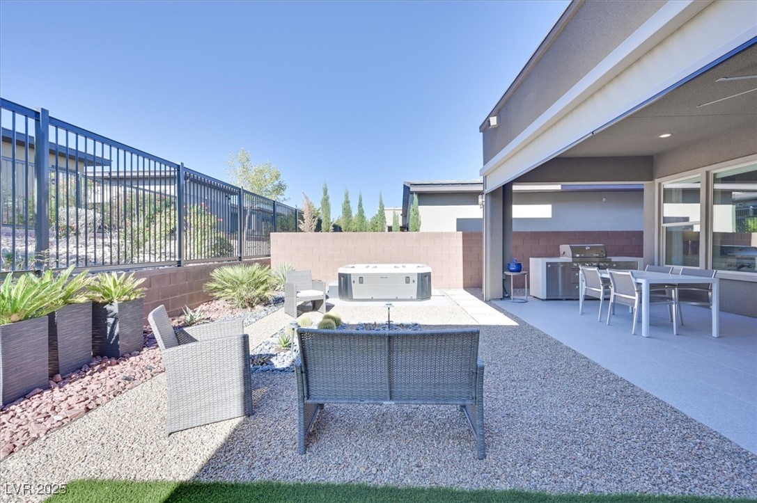 6703 Titanium Crest Street