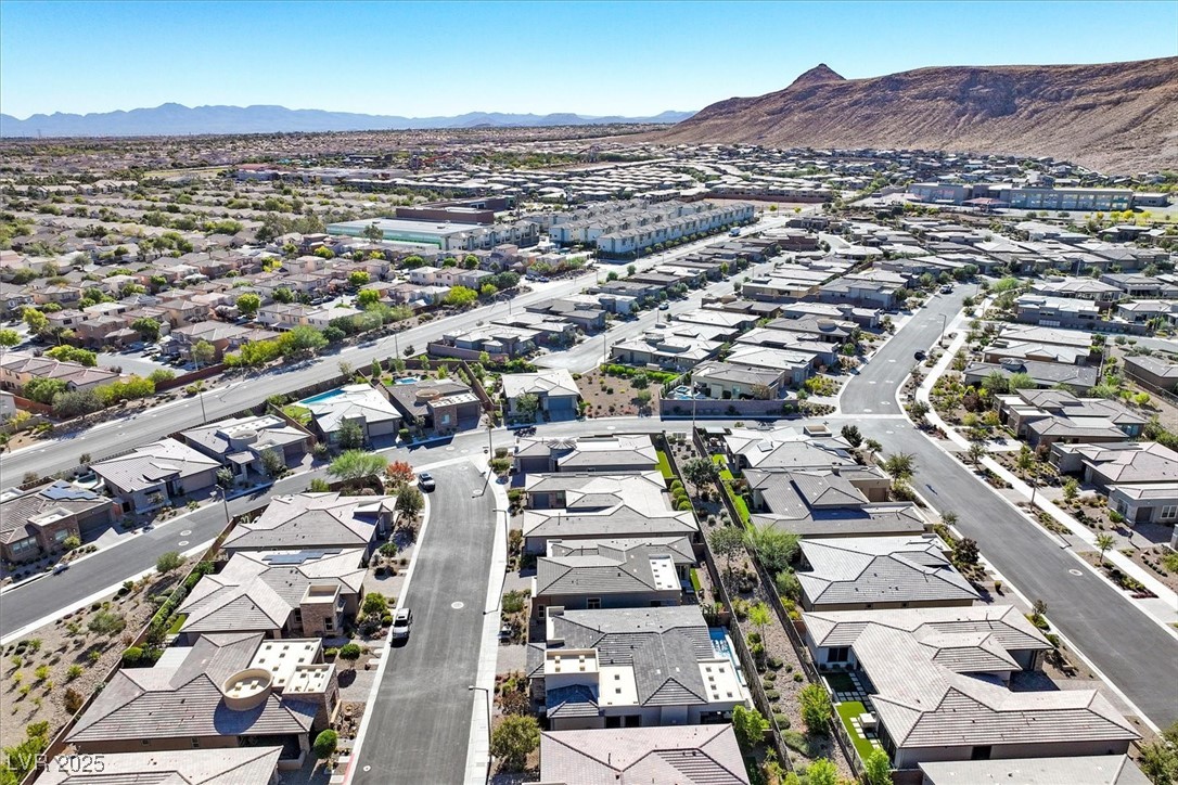 6703 Titanium Crest Street