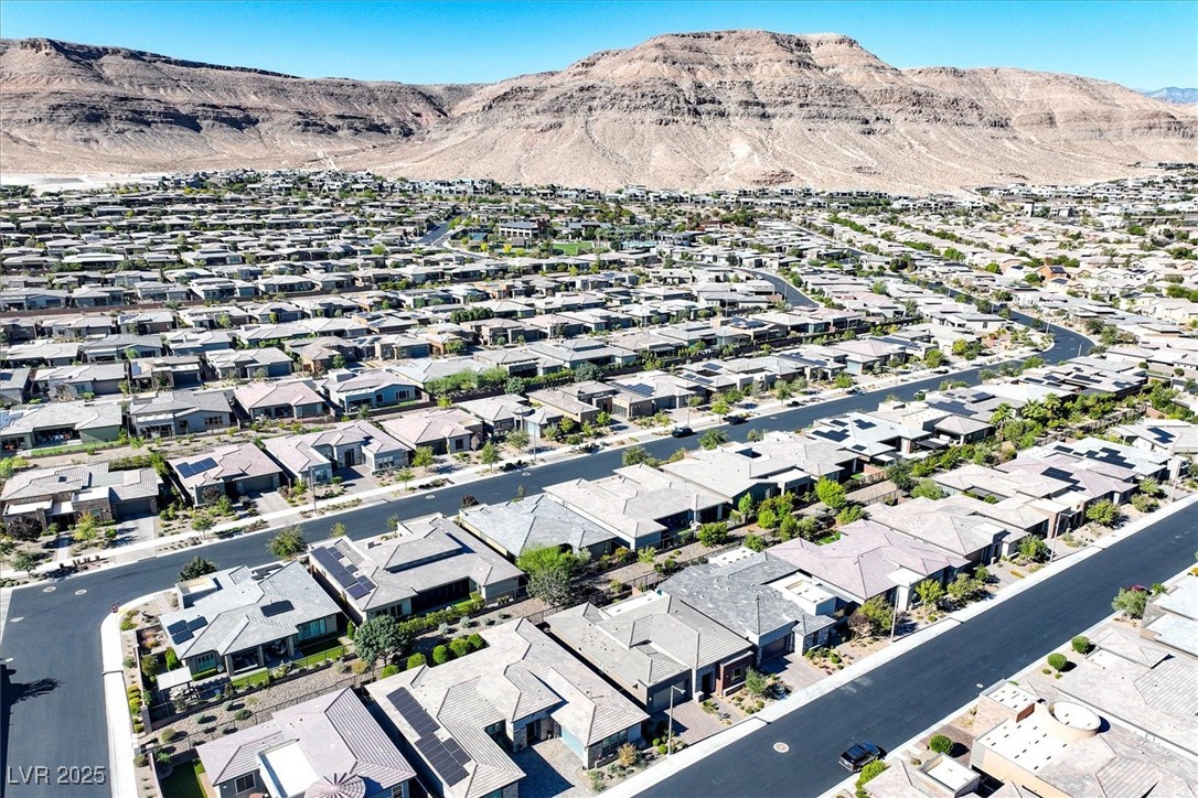 6703 Titanium Crest Street