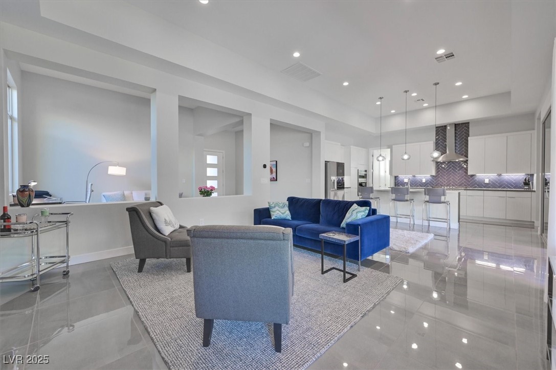 6703 Titanium Crest Street