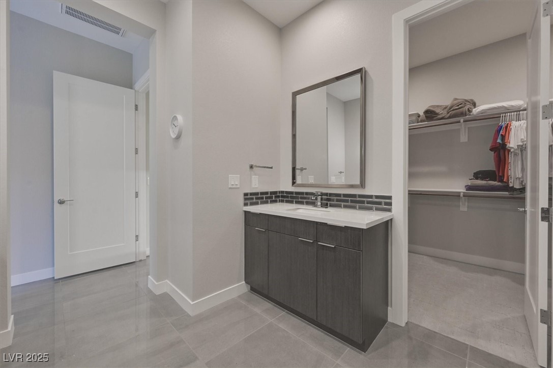 6703 Titanium Crest Street