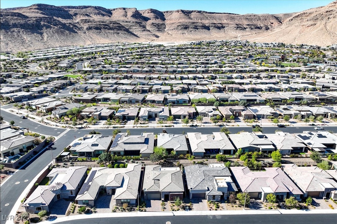 6703 Titanium Crest Street