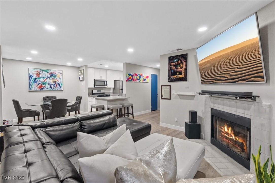 2200 South Fort Apache Road 2237