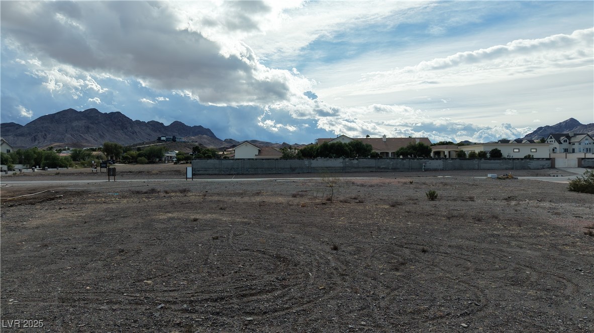 460 East Paradise Hills Drive