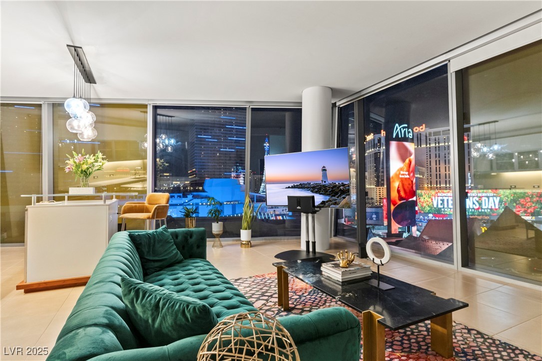 3726 Las Vegas Boulevard 911