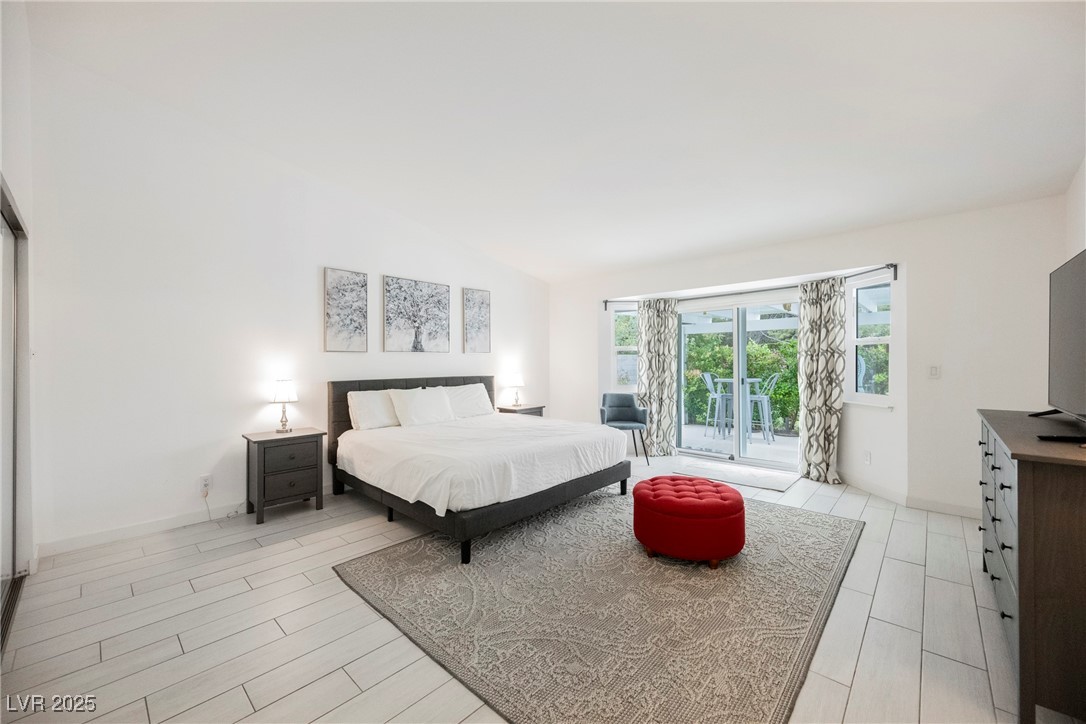 3241 Shoreline Drive