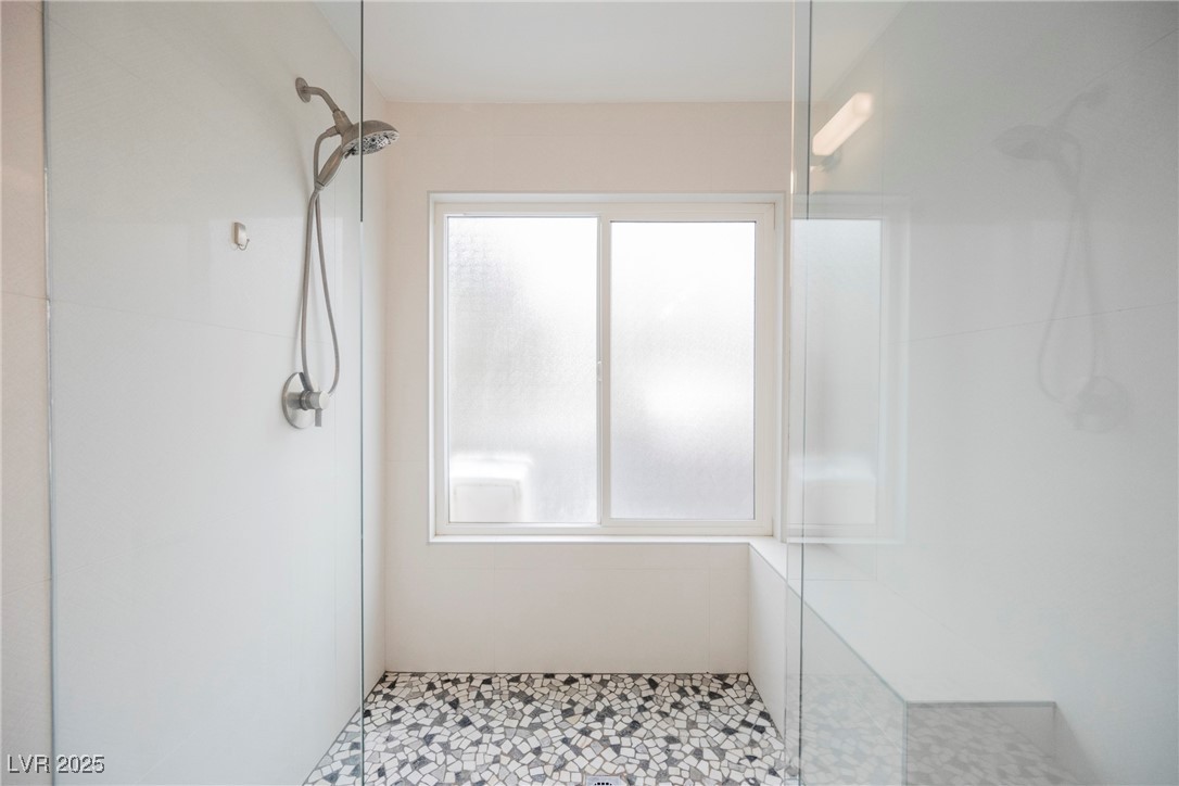 3241 Shoreline Drive