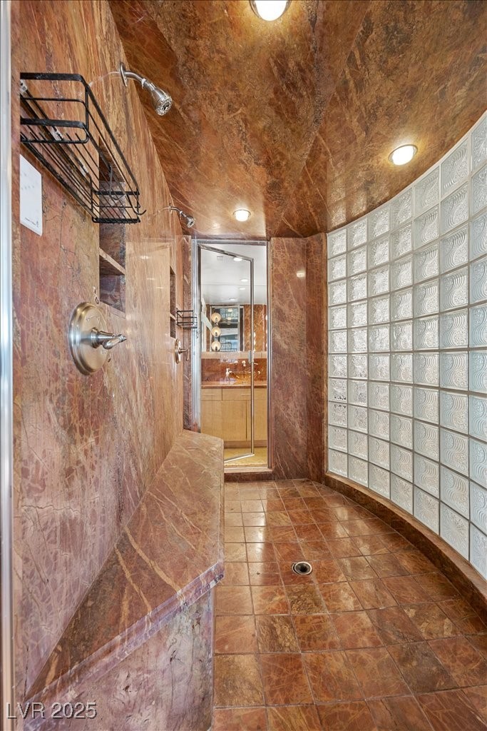 3111 Bel Air Drive 28C