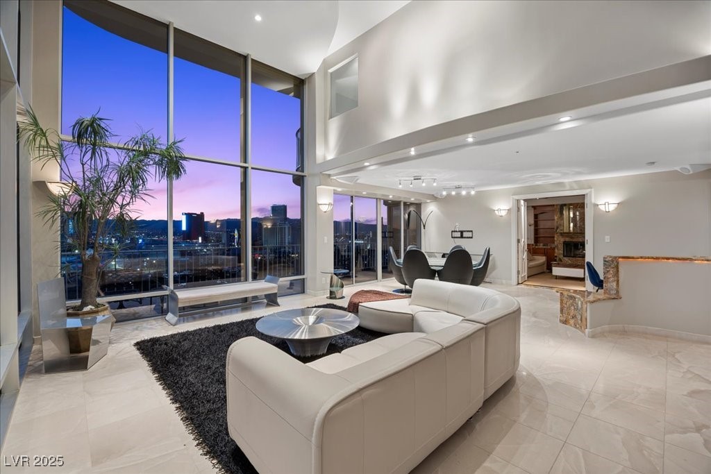 3111 Bel Air Drive 28C