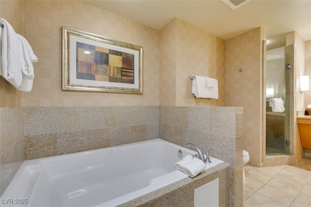 211 East FLAMINGO Road 1214