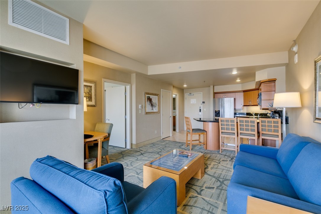 211 East FLAMINGO Road 1214